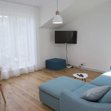 Happy Apartment *